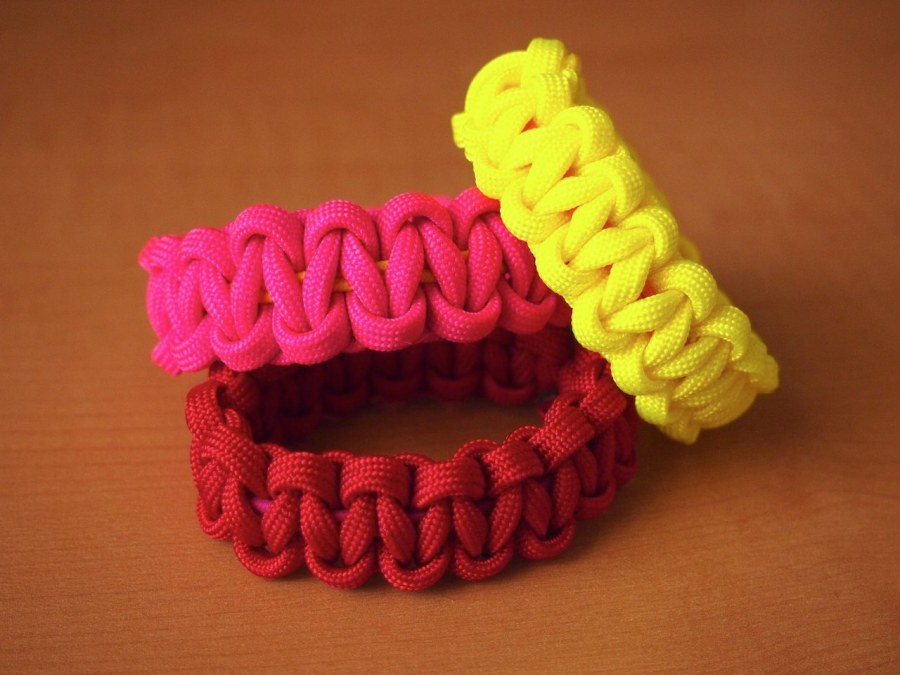 elastic paracord bracelets